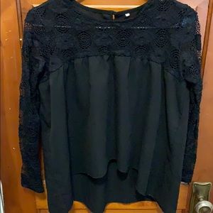 Super cute lacy, long sleeve black top